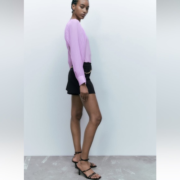 Women Zara Lilac Pleated Cape Sleeved Blouse Size Small - Picture 5 of 10